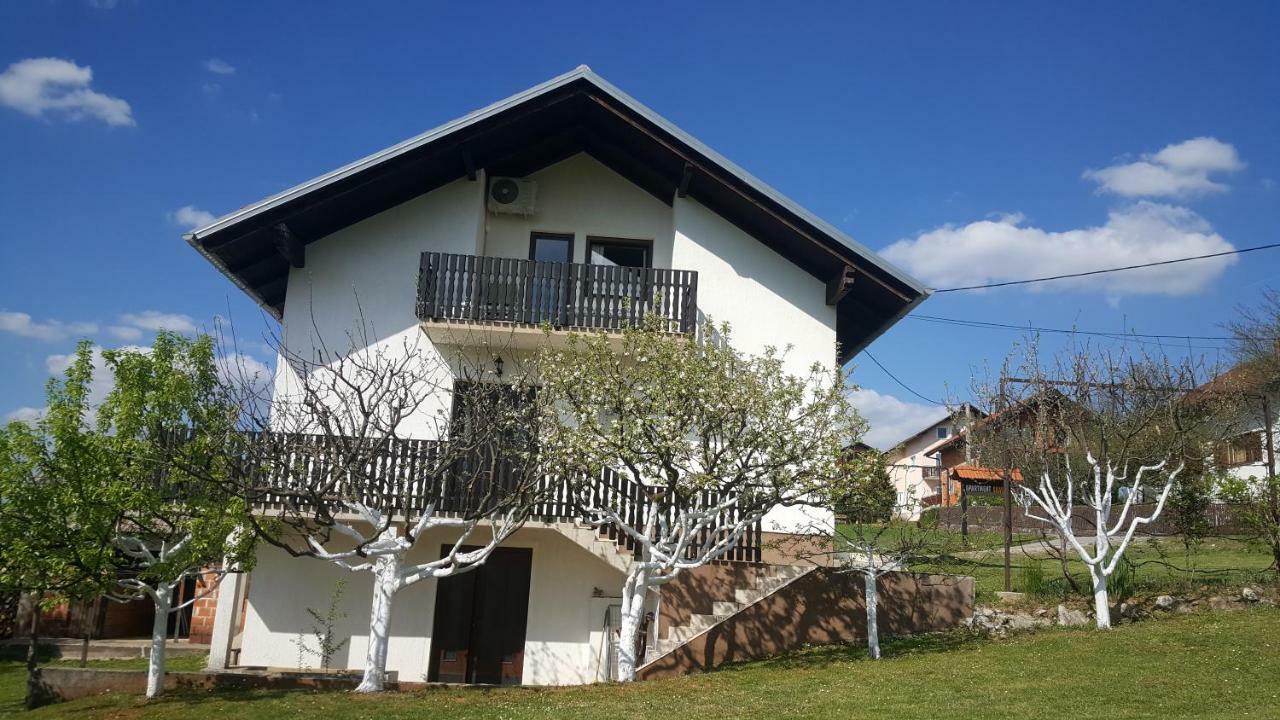 Apartment Silvia Slunj Eksteriør bilde